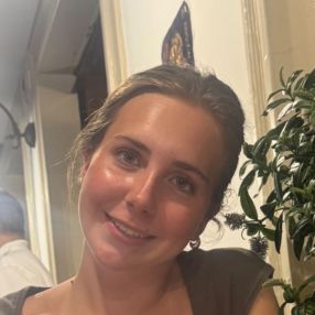 Caroline, Babysitter in Akershus