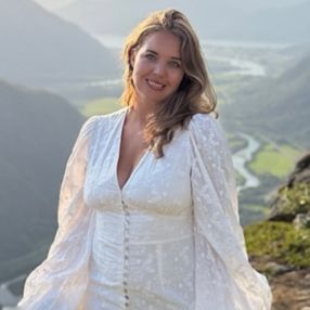 Julia, Barnevakt i Oslo