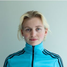 Alma, Barnevakt i Oslo