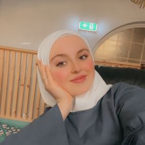 Sima, Babysitter in Sandefjord