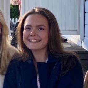 Synne, Babysitter in Stabekk