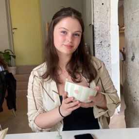 Isabel Maria, Barnevakt i Bærums Verk