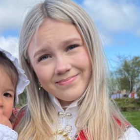 Elena, Barnevakt i Bømlo