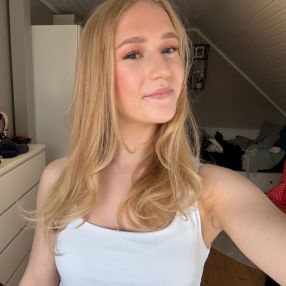 Celine, Barnevakt i Konnerud