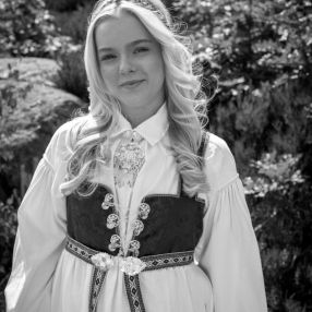 Leanna kleivane, Barnevakt i Risør