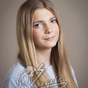 Tiril, Babysitter in Kristiansund