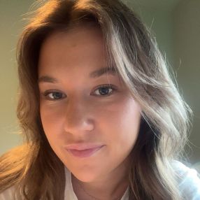 Emilie, Babysitter in Oslo