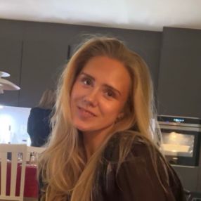 Ellen, Barnevakt i Asker