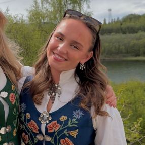 Agate, Barnevakt i Trondheim