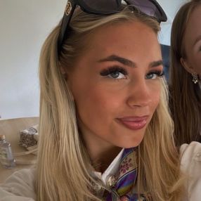 Signe Amelia, Barnevakt i Hamar
