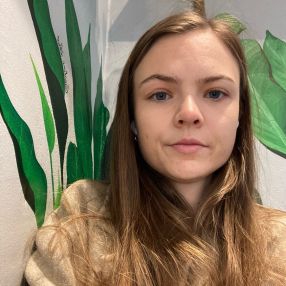 Ella, Barnevakt i Oslo