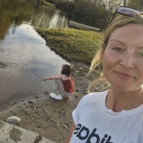 Emilie, Familie i skarnes