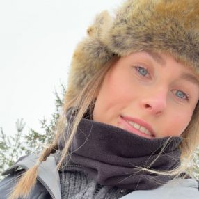 Estella, Barnevakt i Harstad