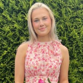 Josefine, Babysitter in Lier