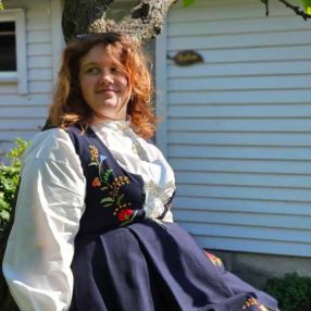 Leah Marie, Barnevakt i Skien