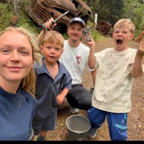 Elisabeth, Familie i Bryne
