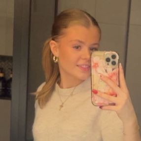 Nathalie, Barnevakt i Ålgård
