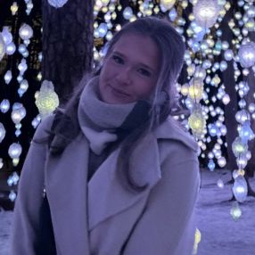 Viktoria, Babysitter in Krokstadelva