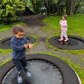 Munira, Familie i Bergen