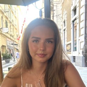 Sofie, Barnevakt i Kløfta