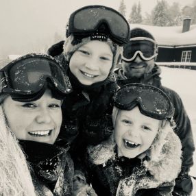 Ole Morten, Familie i Skedsmokorset