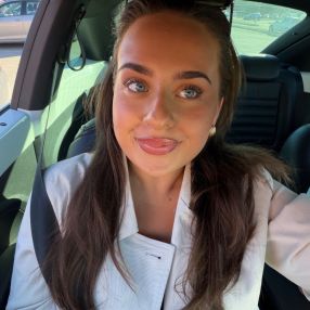 Emilie, Babysitter in Lillehammer