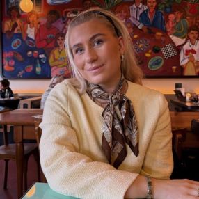 Martine, Barnevakt i Asker