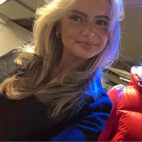 Julie, Barnevakt i Bærum