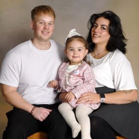 Evelyn Ivana Guerra, Familie i Larvik