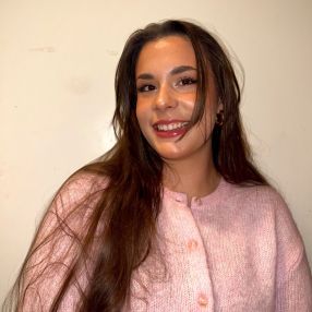 Ainara, Babysitter in Bergen