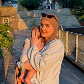 Elsa, Family in Lørenskog