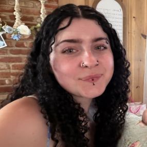 Rebekah, Babysitter in Ås