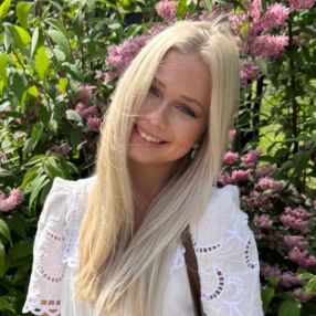 Thyra, Babysitter in Lillehammer