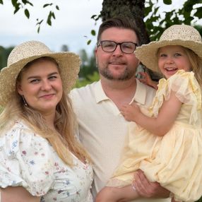 Justina, Familie i Ullensaker