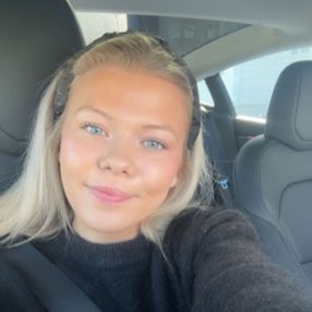 Christina, Babysitter in Åkrehamn