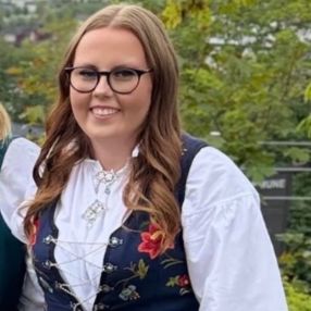 Emilie Hoberg, Barnevakt i Strømmen