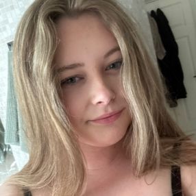 Marielle, Babysitter in Hokksund