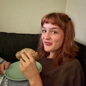 Milla, Barnevakt i Son