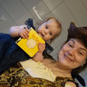 Odeta, Familie i Åkrehamn