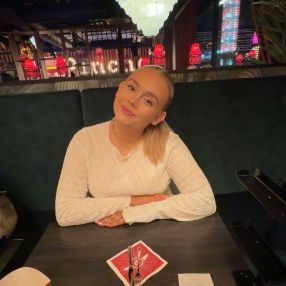 Katja, Barnevakt i Skjetten