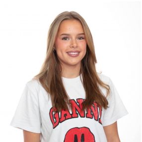Ella, Barnevakt i Lillestrøm