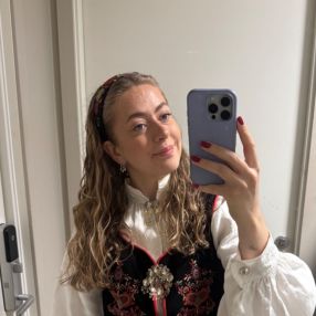 May Elise, Barnevakt i Trondheim