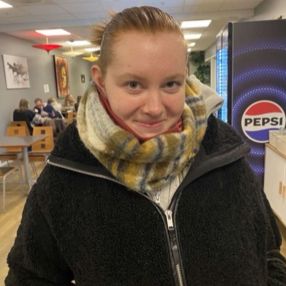Amalie, Babysitter in Elverum