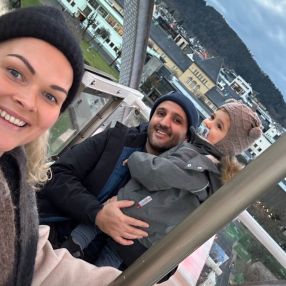 Adam, Family in Bergen