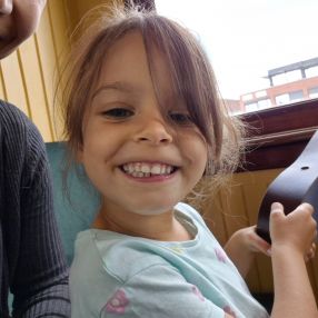 Alena, Familie i Lillestrøm