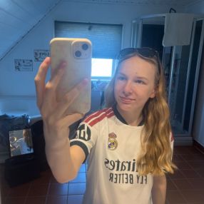 Mariel, Barnevakt i Hommersåk