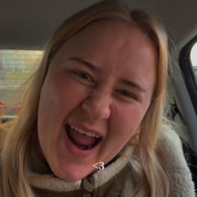 Emelie Sophie, Barnevakt i Klepp