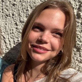 Tuva, Babysitter in Kongsberg