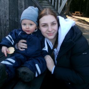 Alina, Familie i Tananger