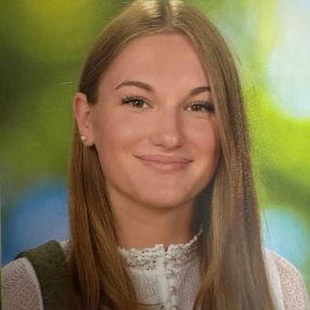 Lina, Barnevakt i Stange